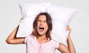 dormit gura deschisa jpg