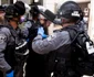 Poliţia israeliană patrulează în cartierul Mea Shearim din Ierusalim şi reţine evreii ultraordocşi care nu respectă restricţiile FOTO Guliver / Getty Images / Amir Levy
