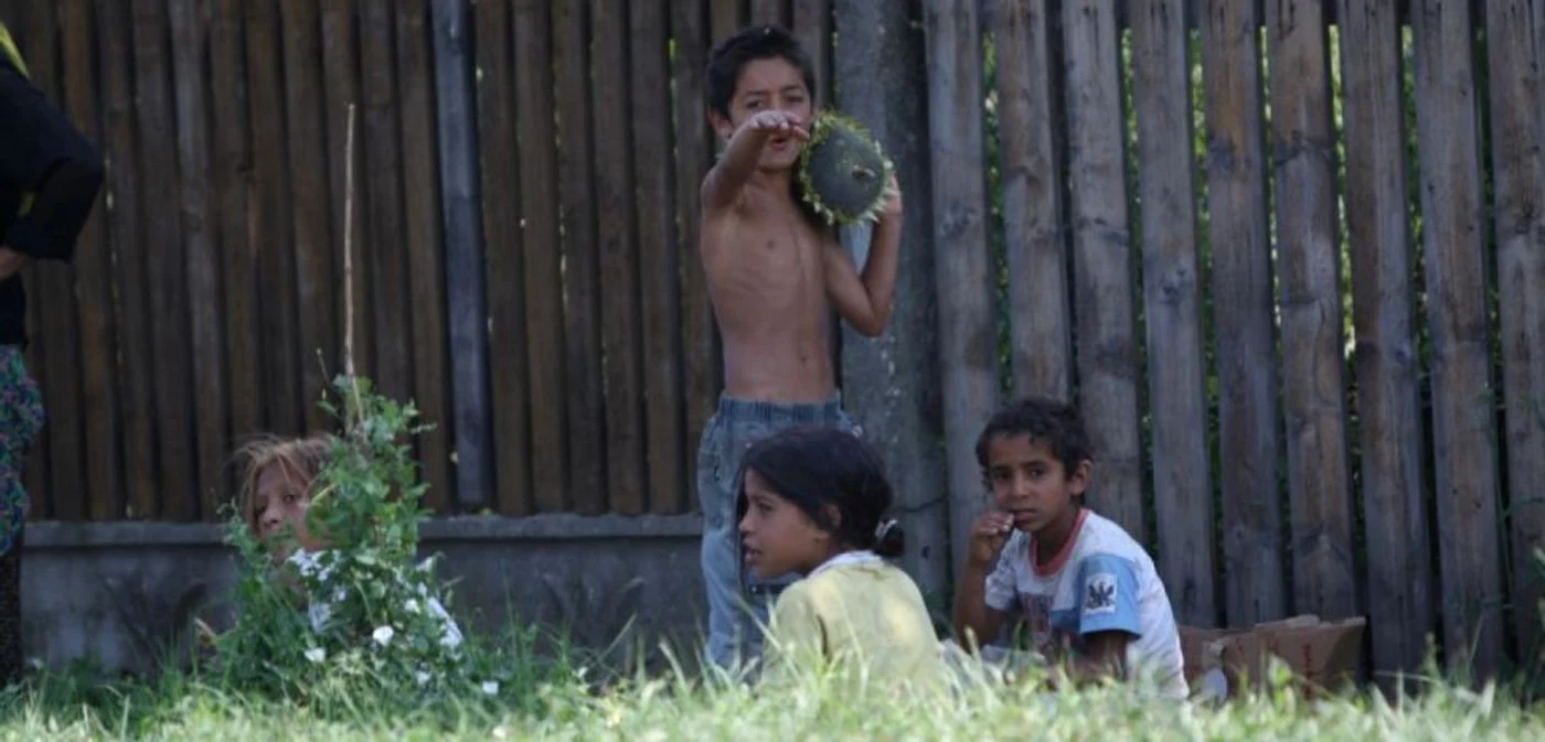 200 de copii au fost oblgaţi să cerşească în ţări din Europa