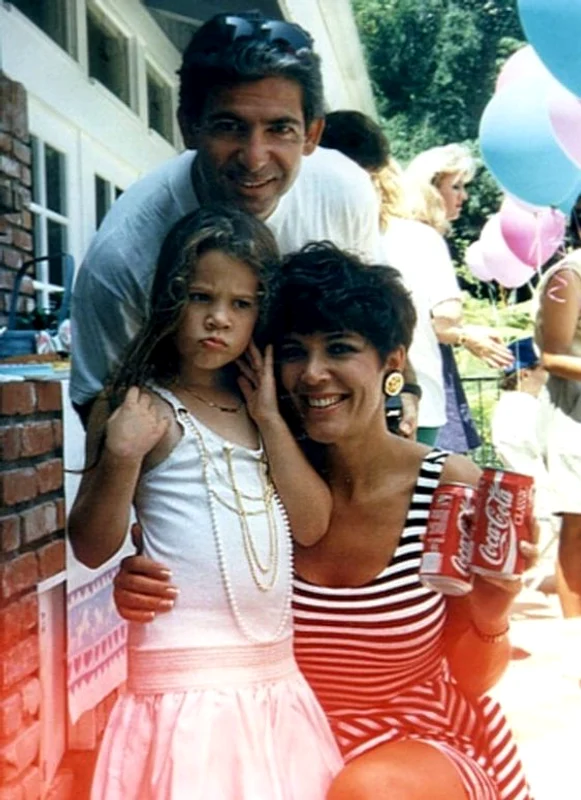 Robert Kardashian, Khloe Kardashian și Kris Jenner jpeg