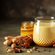 Lapte auriu - lapte cu turmeric FOTO Shutterstock