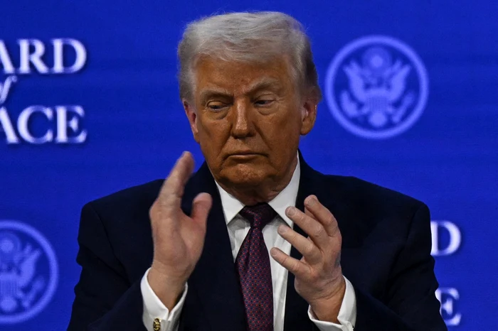 Trump a adus un omagiu „marilor și foarte curajoșilor soldați ai Regatului Unit”. FOTO: Profimedia