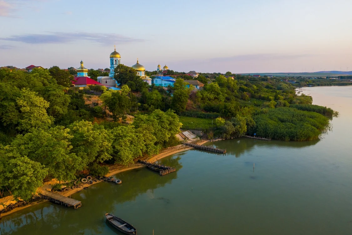Imagine panoramică cu satul Sarichioi / foto: arhiva