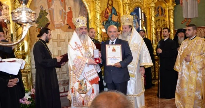 Preafericitul Daniel, patriarhul BOR, Răducu Filipescu(mijloc) şi PS Vincenţiu, episcopul Călăraşilor