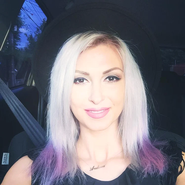 Andreea Bălan și-a schimbat look-ul