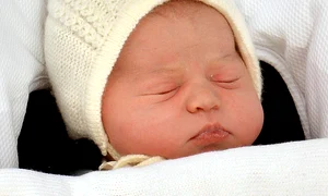 Ducesa de Cambridge, soţia prinţului William, a născut o fetiţă, sâmbătă, la maternitatea St  Mary din Londra jpeg