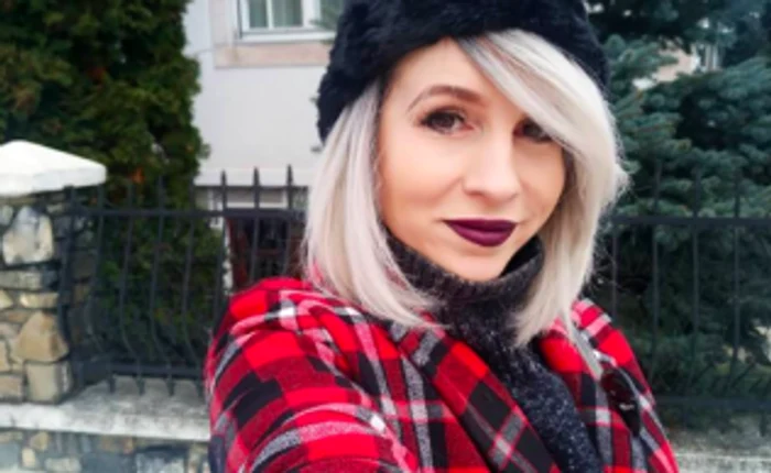 Ioana Laura Florescu - scriitoare bolnavă de scleroză multiplă Sursa Facebook IFL Marcica Belearta
