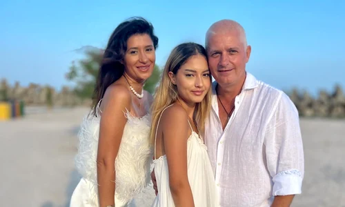 Jasmina Ianțu cu mama și cu tatăl ei, Virgil Ianțu   Instagram (1) jpg