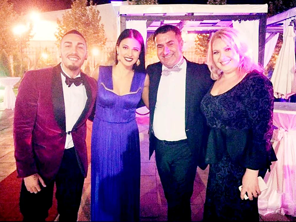 Alex Velea, Antonia, Ioniţă şi Viorica de la Clejani