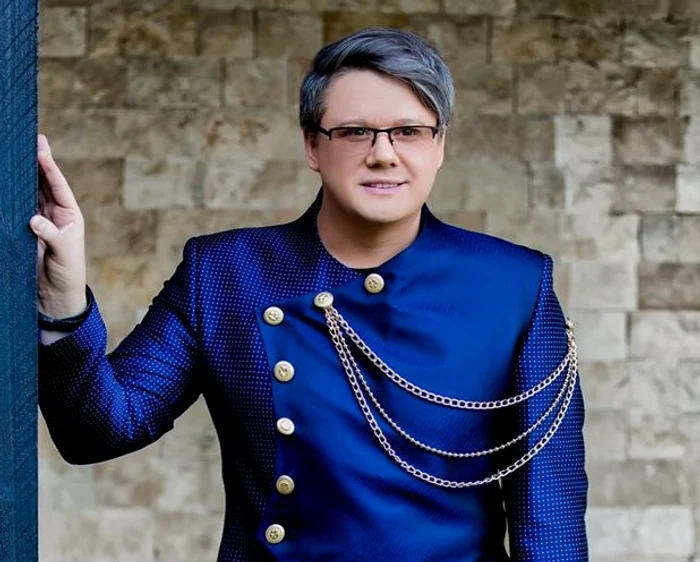 
    Fuego e mândru de redingota realizată recent de Alex Ciucufoto: Facebook  