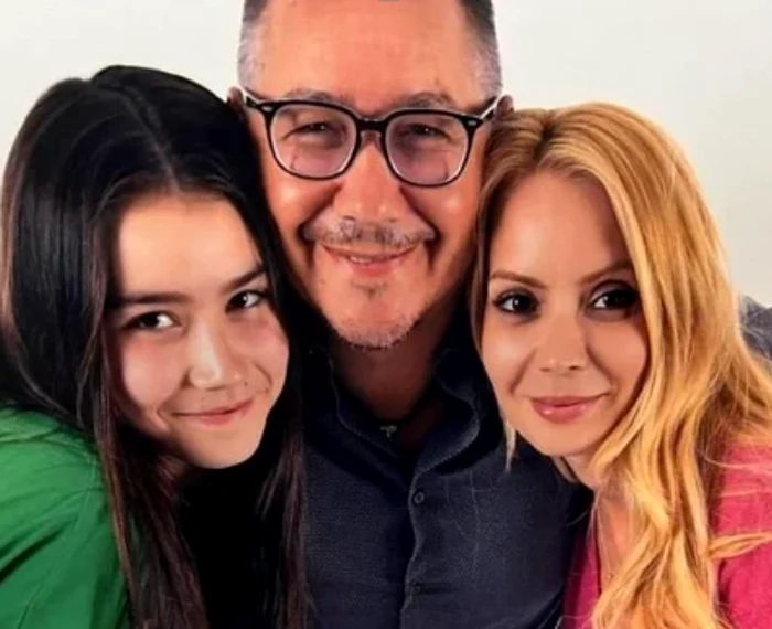 Victor Ponta și Daciana Sârbu, alături de Irina FOTO / Facebook
