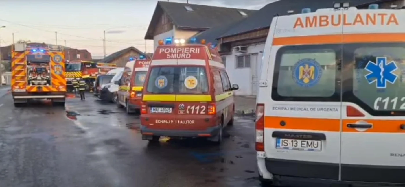 Din cauza amplorii incendiului, forţele de intervenţie au fost suplimentate. FOTO: captură video