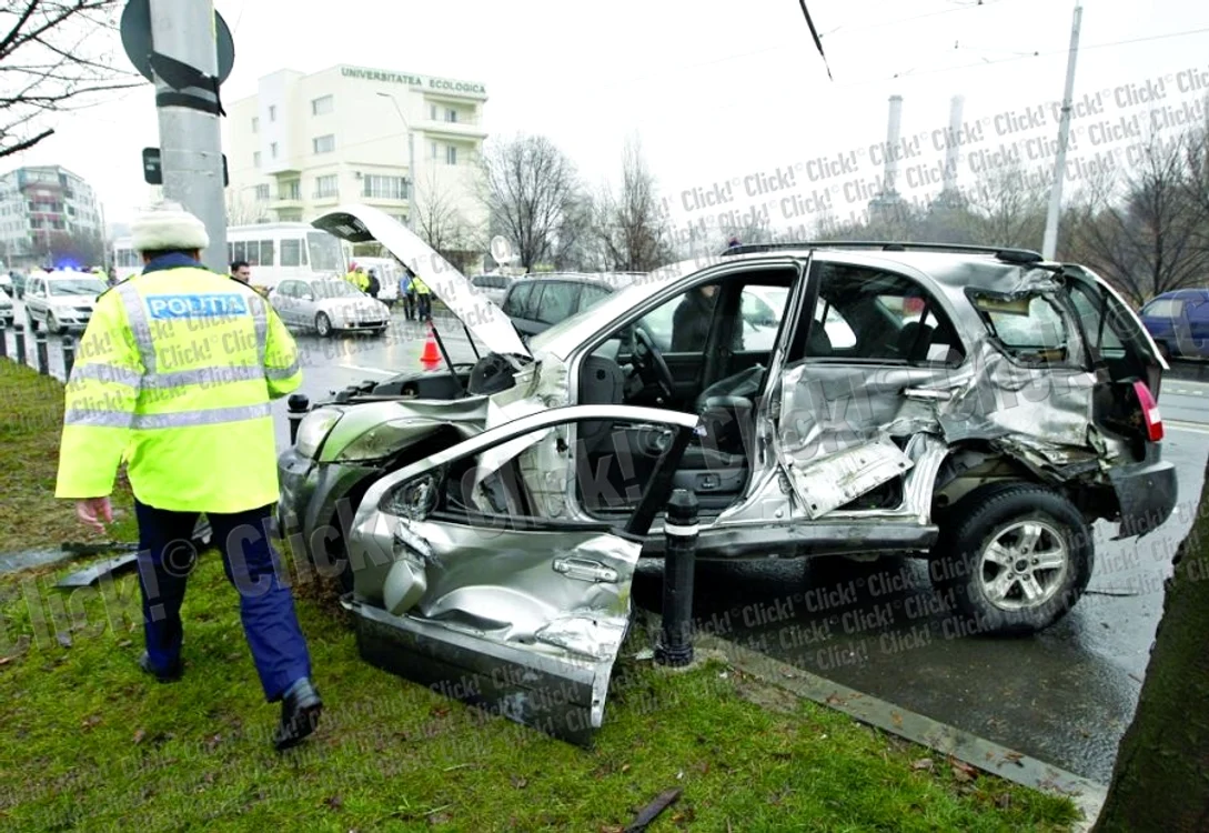 
    Mircea Lucescu a fost implicat vineri într-un accident auto  