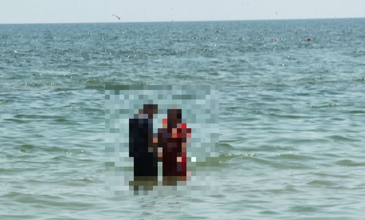Țiganii de la Mamaia, îmbrăcați în apăfoto: Mihai Ionescu
