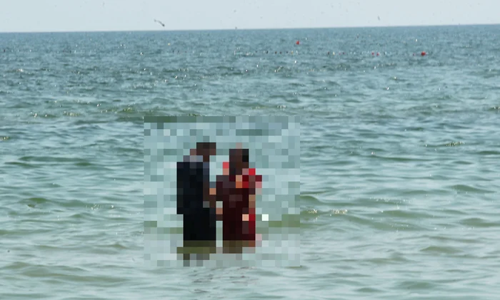 Țiganii de la Mamaia, îmbrăcați în apăfoto: Mihai Ionescu