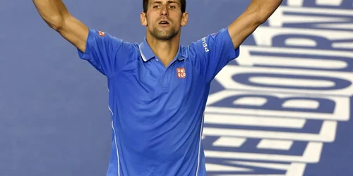 Novak Djokovic se bucură după ce l-a invins pe Stan Wawrinka în semifinalele de la Australian Open FOTO AP