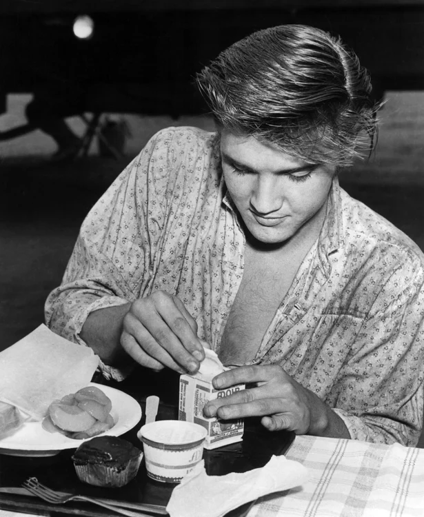 3 elvis profimedia 0098223495 jpg jpeg