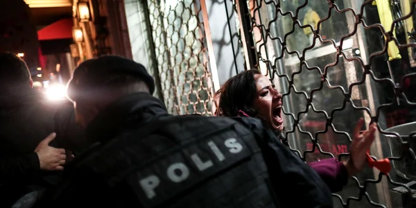 Protest impotriva violentei domestice in Turcia FOTO EPA EFE
