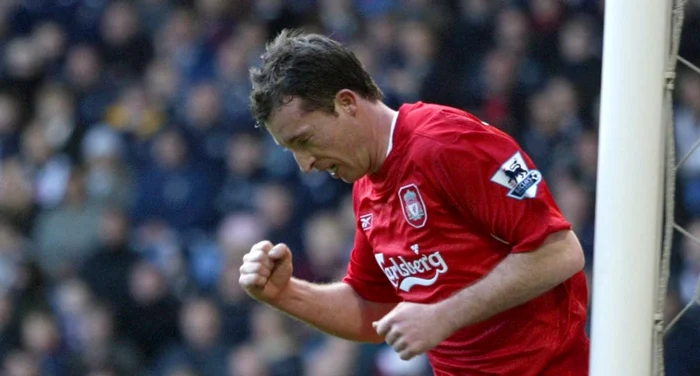 Robbie Fowler și gestul său de bucurie devenit deja legendar (FOTO: EPA)