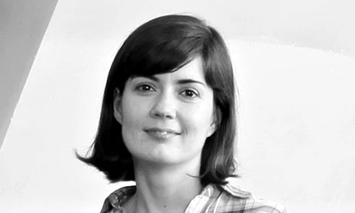 „Da, avem nevoie de un muzeu al fotografiei“ – interviu cu Magda RADU jpeg
