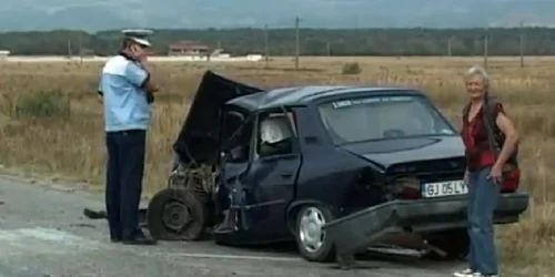 Dacia de la care s-a produs accidentul 