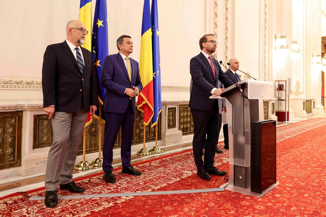 Kelemen Hunor, Sorin Grindeanu și Dominic Fritz. FOTO Inquam Photos / Octav Ganea