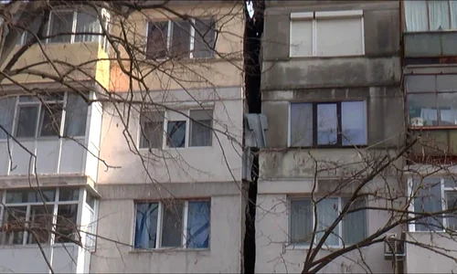 front bloc jpg
