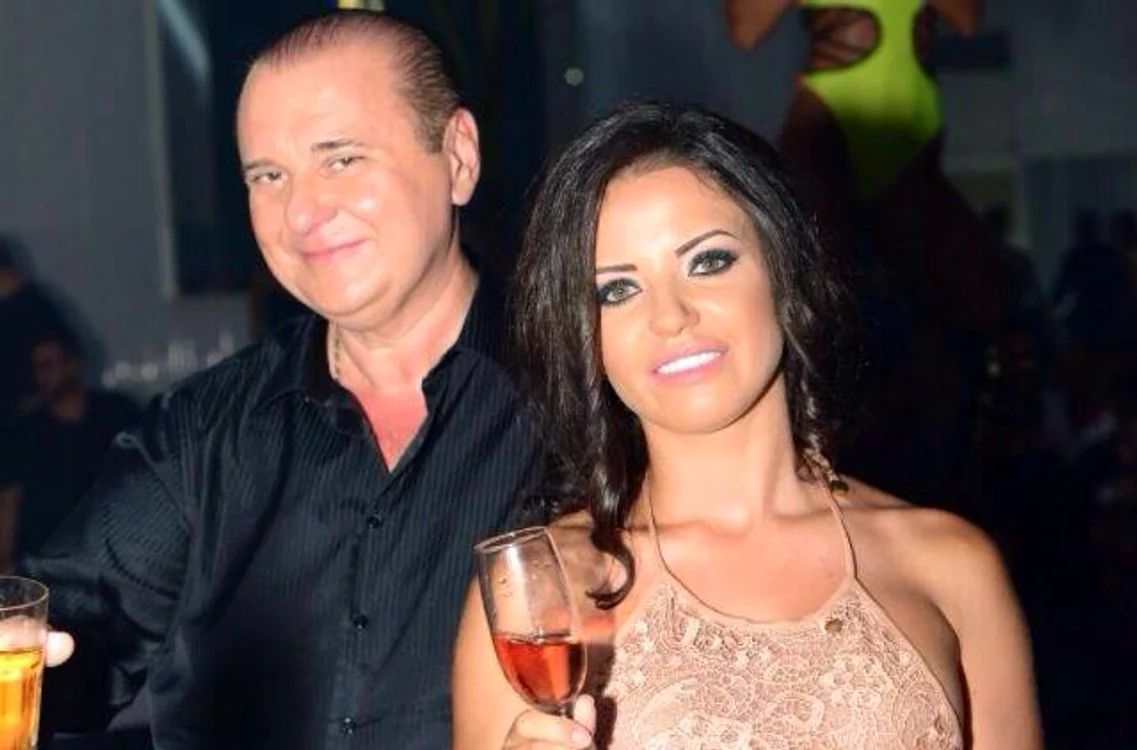 
    Nick şi Mădălina sunt împreună de aproximativ o lună jumătate Foto Facebook  