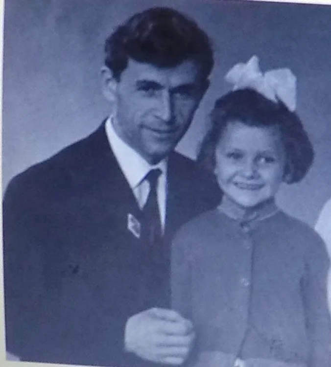 Mama lui Dan Bălan, în copilărie, alături de tatăl ei, Boris Vasiliev