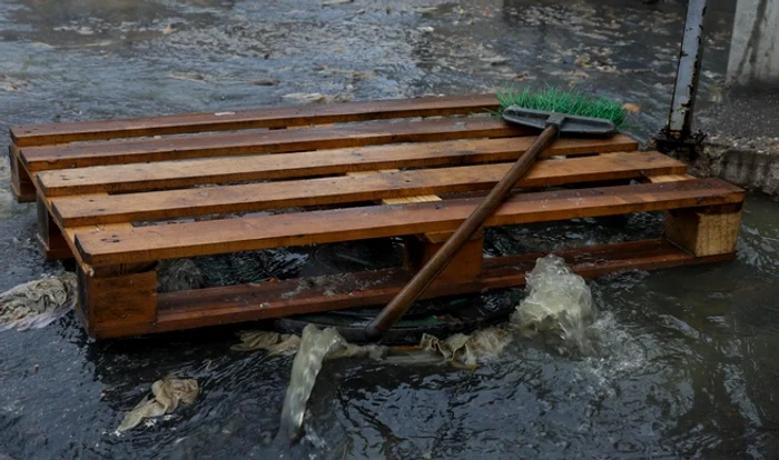 Canalizare înfundată în Moscova Foto: Dialog