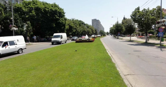 Manifestarea va avea loc în acelaşi perimetru ca în ultimii ani - în faţa sediului Prefecturii şi Consiliului Judeţean...