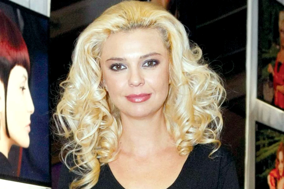 
    Actriţa a susţinut  un concert  chiar de ziua ei  