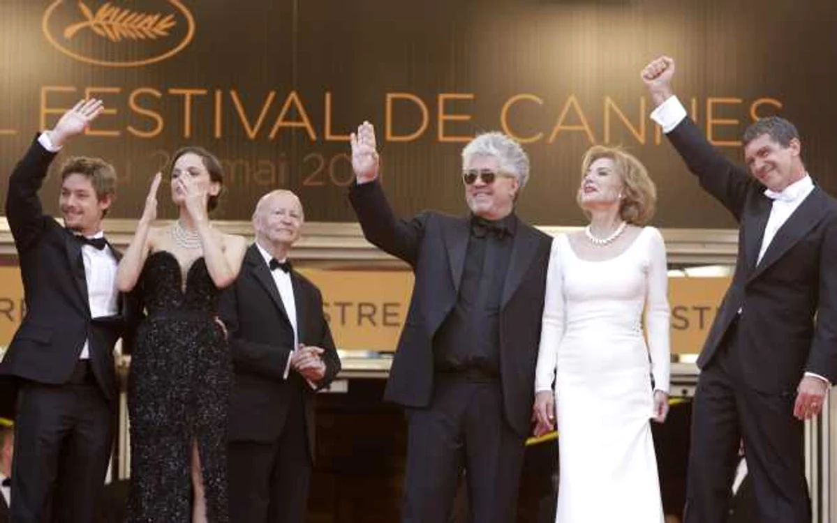pedro almodovar la cannes in 2011