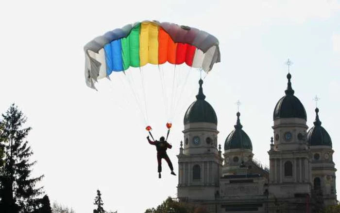 Ziua de 14 octombrie în imagini