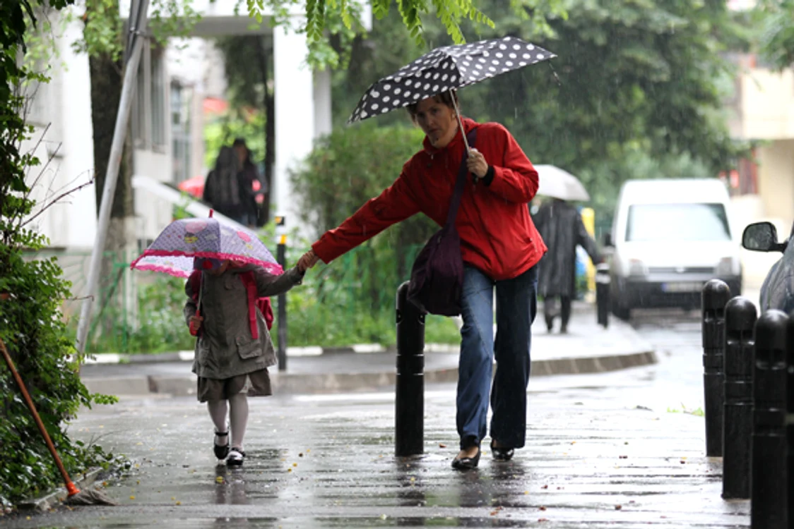 
    Prognoza meteo pentru următoarele două zile anunță vreme frumoasăfoto: Click!  