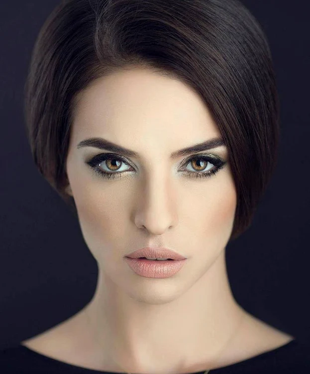 
    Mellina şi Vescan  