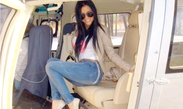 Daniela Crudu in elicopter