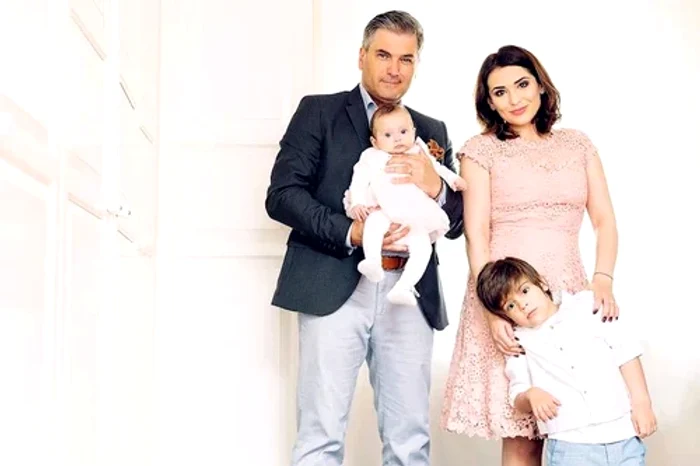 Mircea Radu și familia lui / foto: Social media 