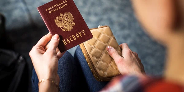Pasaport rusesc FOTO Shutterstock jpg