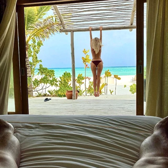 53 andreea banica topless sexy in maldive lucian mitrea 27 jpg jpeg