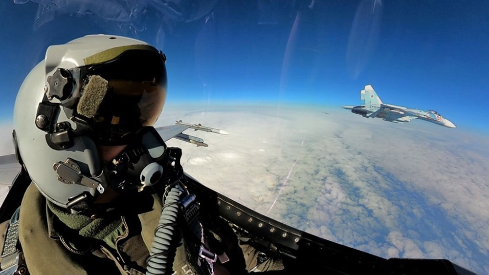 NATO a interceptat de peste 300 de ori avioane militare rusești în 2023. La câte astfel de misiuni au participat avioanele F-16 ale Forțelor Aeriene Române 