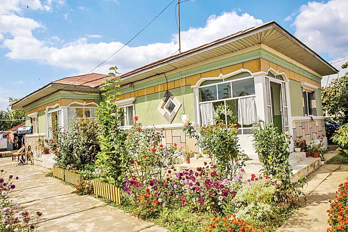Casa în care a copilărit Vlad, personajul principal