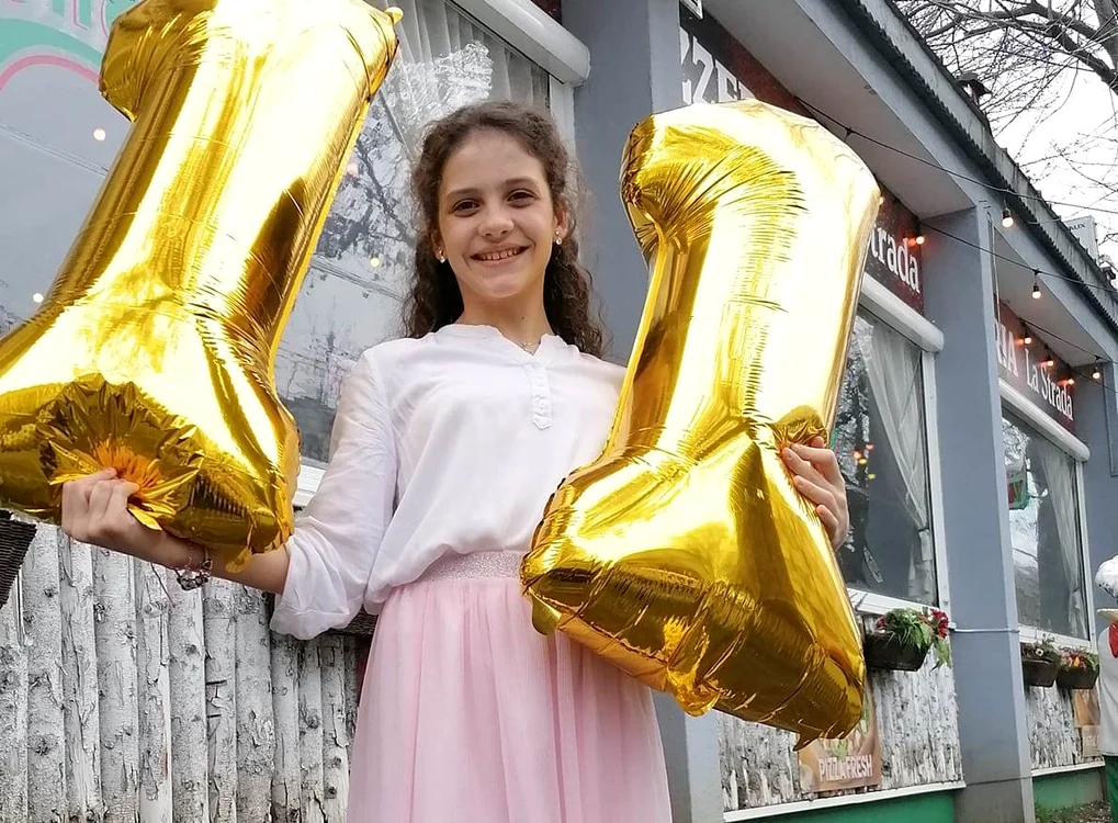 Sara Ardeleanu a împlinit 11 ani pe 10 martiefoto: Facebook