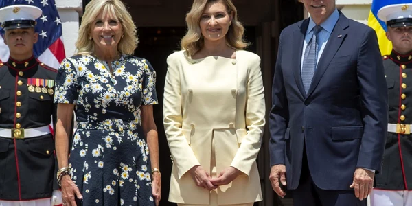 Olena vizită la Cala Albă - alături de Jill şi Joe Biden FOTO Profimedia