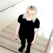 Amanda Askell FOTO Lindsay Ellary/ WSJ Magazine jpg