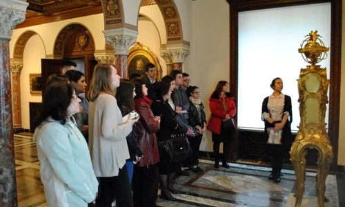 "Secrete la vedere" la MNAR jpeg