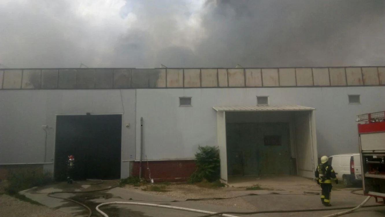 Incendiu FOTO ISU Bucureşti