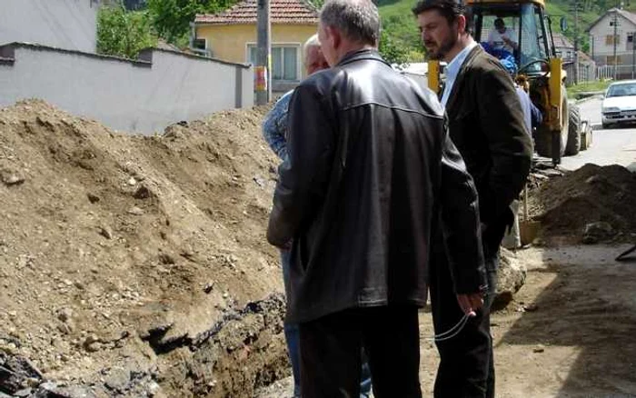 Lucrările la reţeaua de canalizare se apropie de final