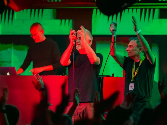 Junkyard și Dobrică, în prim-plan la concert. FOTO: arhiva personală