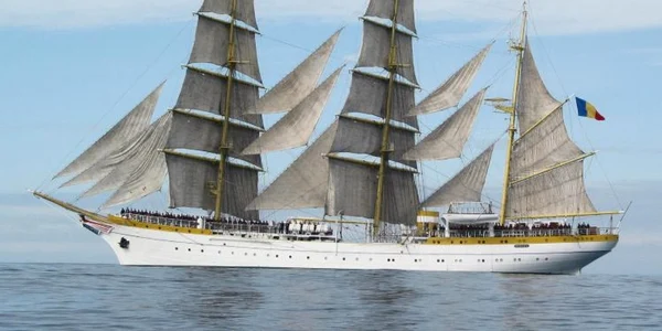 nava scoala Mircea foto academia navala mircea cel batran